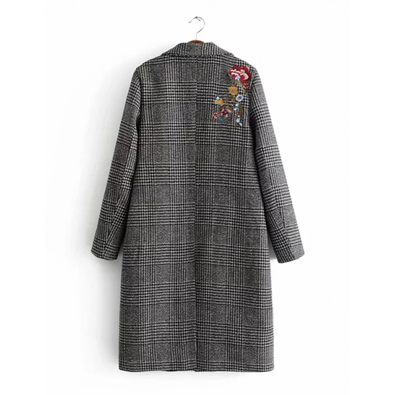 Fashion Gray Embroidery Flower Decoraterd Overcoat