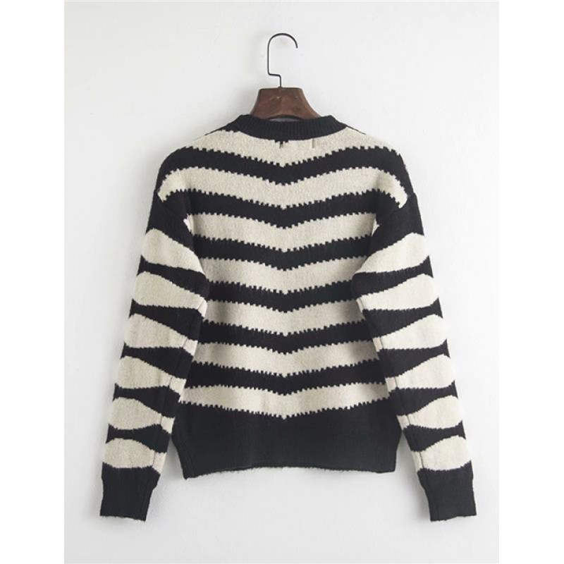 Fashion Black Stripe Pattern Decorated Sweater