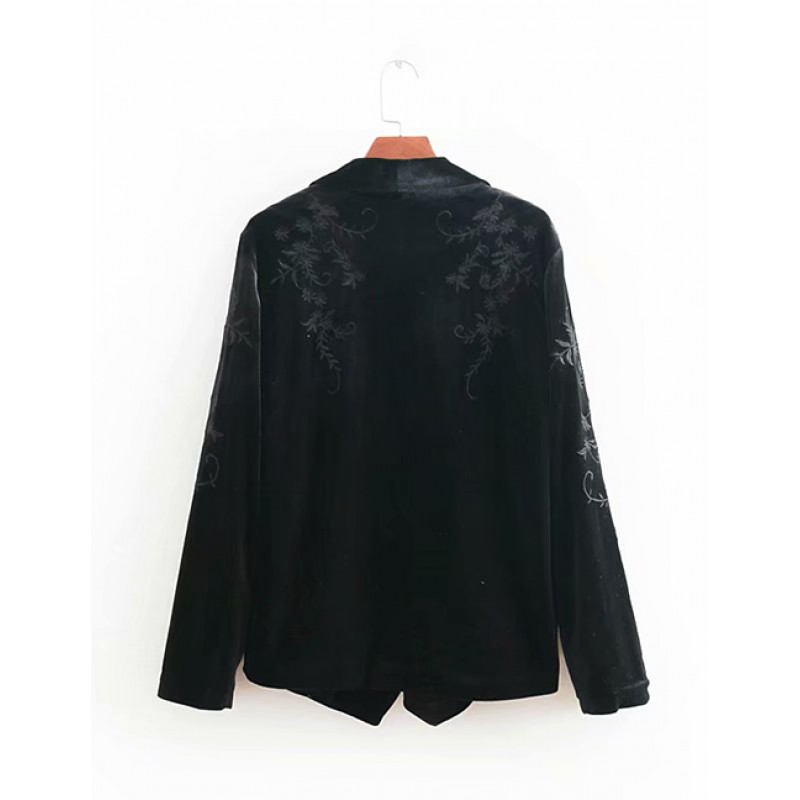 Fashion Black Embroidery Flowers Decorated Coat